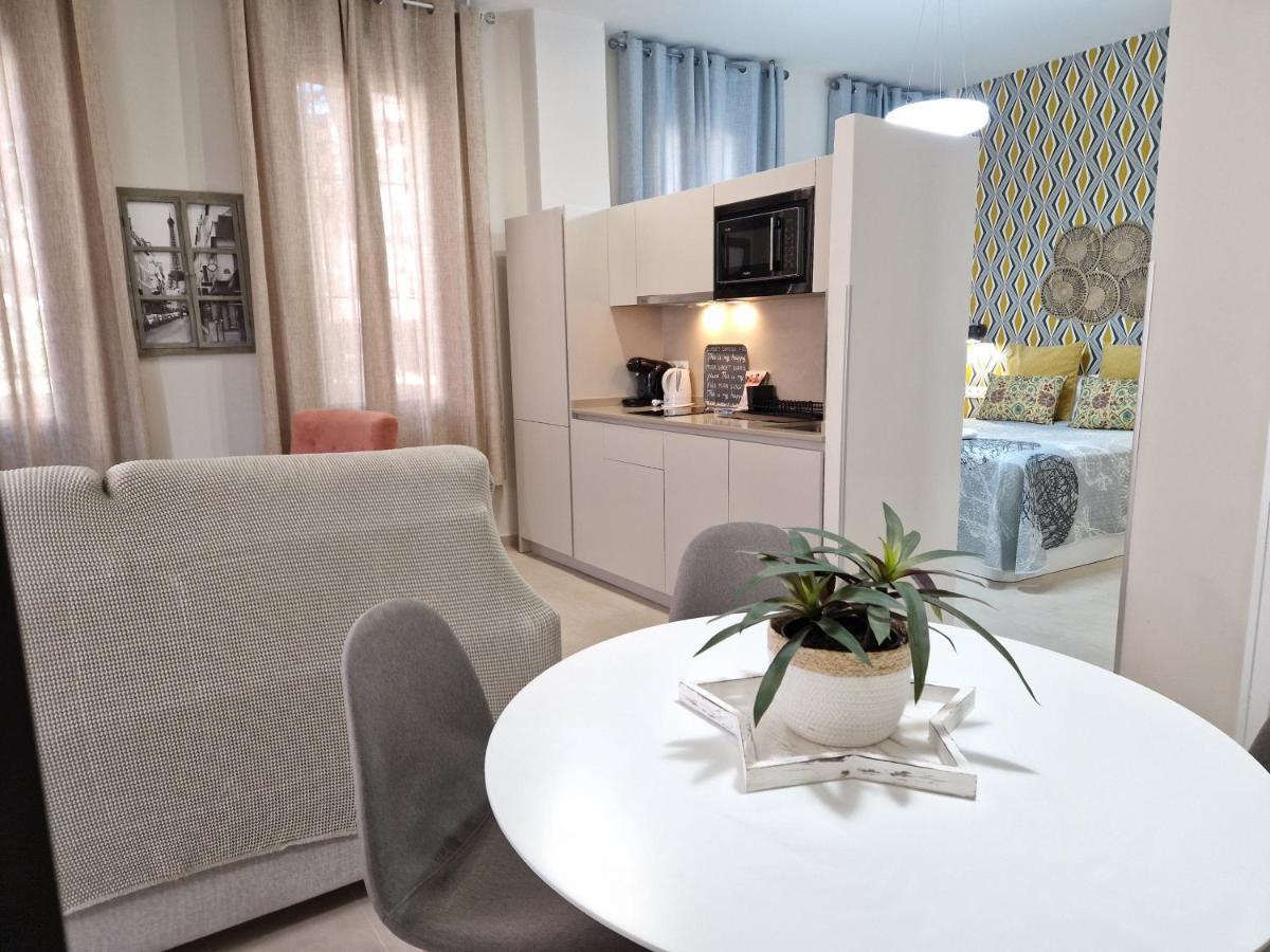 Del Parque Flats Galatas Malagaアパートメント エクステリア 写真